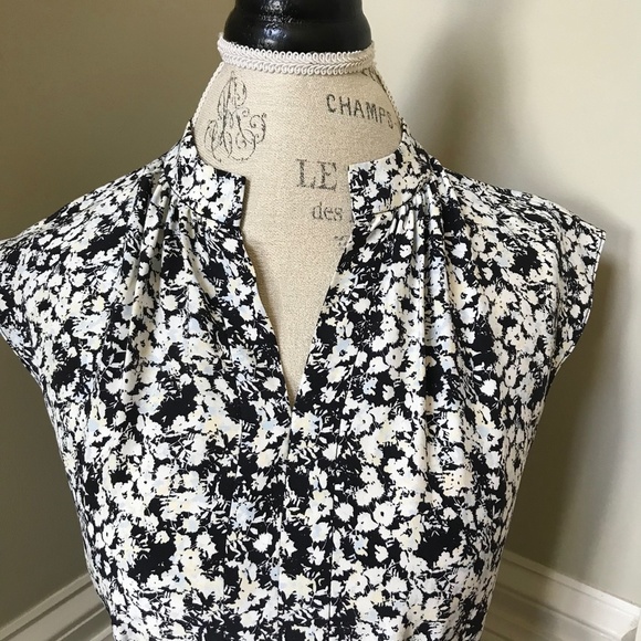 NWOT Charlotte Brody Midi Dress Womens Small Black Blue Silk Tassel Belt V-Neck - Picture 5 of 12